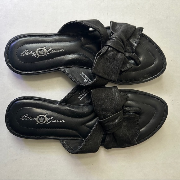 Born Crown Black Leather Thong Sandal with Bow - Picture 3 of 6